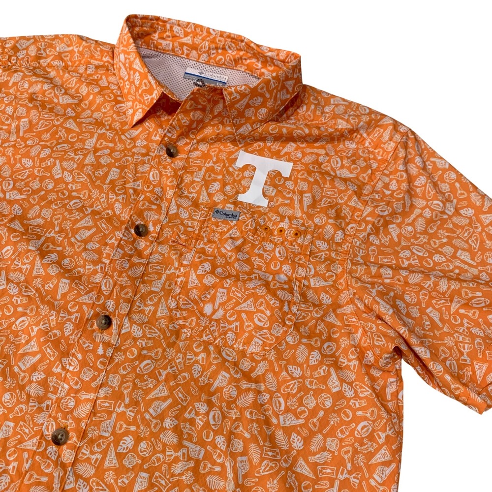 Columbia PFG Tennessee Volunteers Shirt Mens Small Orange Fishing‎ Button Up